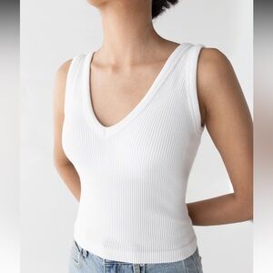 Oak+Fort RIBBED BUILT-IN BRA TOP